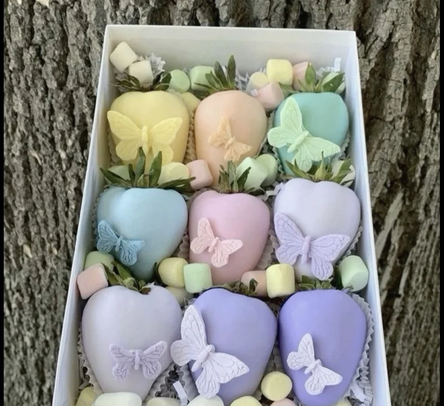 A Dozen Easter Strawberries