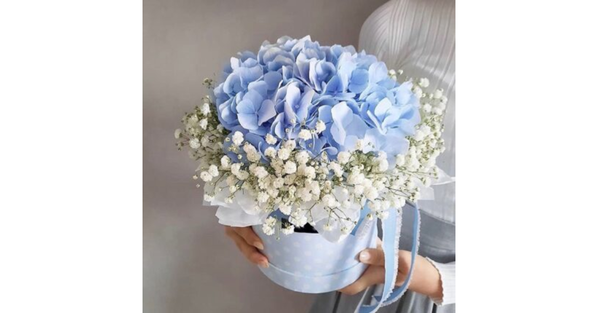 Wedding flowers Alberta bridal bouquet featuring elegant seasonal blooms
